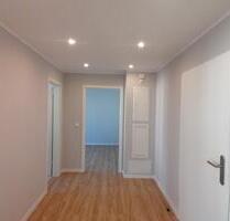 Erstbezug nach Sanierung inkl. Einbauküche, Balkon und Stellplatz - Leipzig Lausen-Grünau