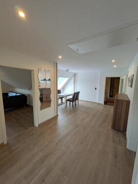 Foto - Große modernisierte 5ZKB Wohnung ca. 125qm + Loggia und Dachboden