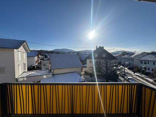 Foto - 3 Z.- Wohnung, provisionsfrei, bezugsfrei, mit schönen Ausblick