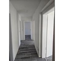 Helle 4-Zimmer-Wohnung mit Balkon & Tageslichtbad in Kalbe (Milde)