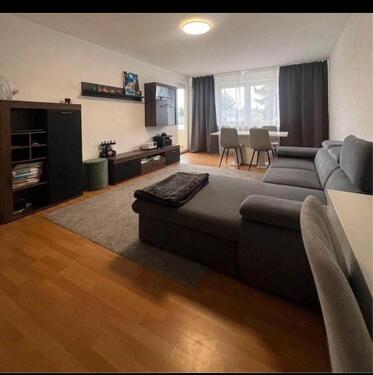 Foto - Drei Zimmerwohnung - 1.650,00&nbsp;EUR Kaltmiete, ca.&nbsp; 84,00&nbsp;m&sup2;