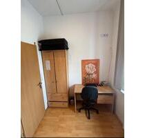 WG Zimmer ab sofort frei - 340,00&nbsp;EUR Kaltmiete, ca.&nbsp; 12,00&nbsp;m&sup2; in Kulmbach (PLZ: 95326) Blaich