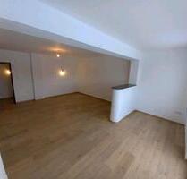 3 Zimmerwohnung Küche Bad Balkon in Konz Brunostrasse ab sofort