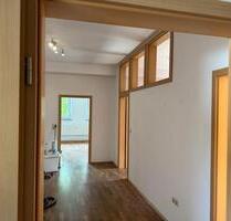 Großzügige 5,5 Zimmer-Wohnung mit Riesen-Terrasse in Bamberg-Gartenstadt