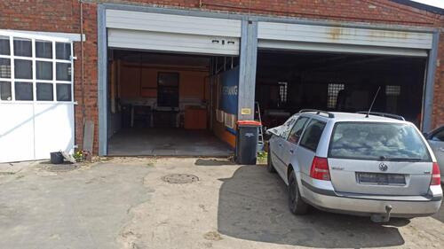 Foto - Werkstatt Garage Lager Lagerraum Selbsthilfe Kfz
