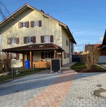 Foto - 2,5 Zimmer Wohnung mit Garten und Bergblick zu vermieten