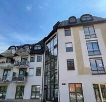 schöne, helle, große 3 Raum Wohnung - Zwickau