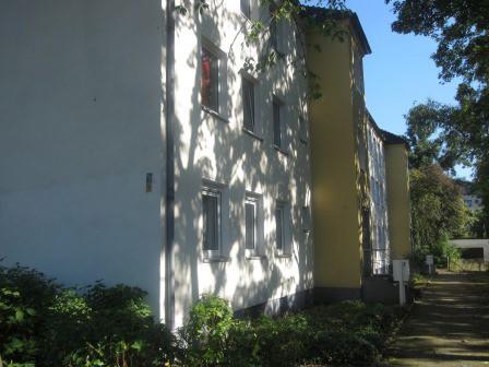 Foto - Stop! Individuelle 2,5-Zimmer-Wohnung komplett renoviert!