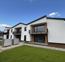 Exklusiver Erstbezug im 1.OG mit Klimaanlage, Garten, Balkon und Stellplatz am Muldestausee in Pouch