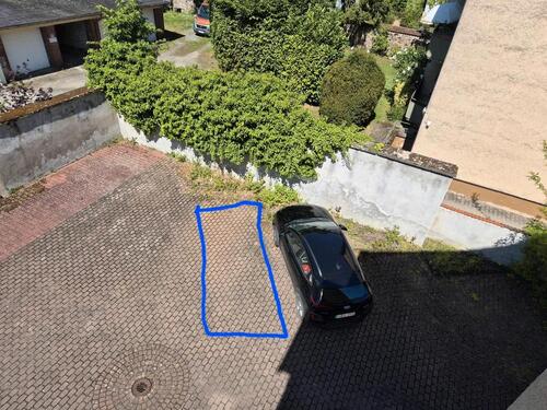 Foto - Parkplatz in ruhiger Lage zu vermieten