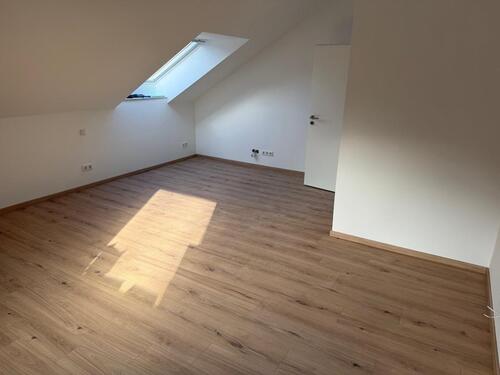 Foto - 2.5 Zimmer Dachgeschoßwohnung in Heiligenhaus