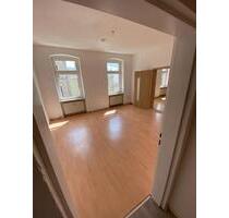 Großzügige 5 Zimmer Wohnung (98 qm) im 2. OG frisch saniert - Oelsnitz (Vogtland)