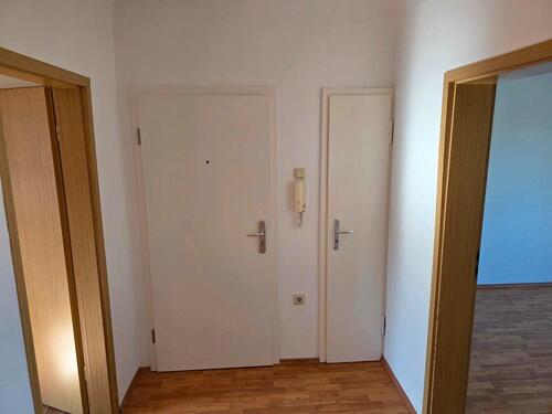 Foto - Schöne 3 ZKB mit EBK und Kleinen Balkon.