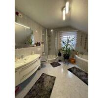 Dachgeschosswohnung - 1.050,00&nbsp;EUR Kaltmiete, ca.&nbsp; 85,00&nbsp;m&sup2; in Uhldingen-Mühlhofen (PLZ: 88690)