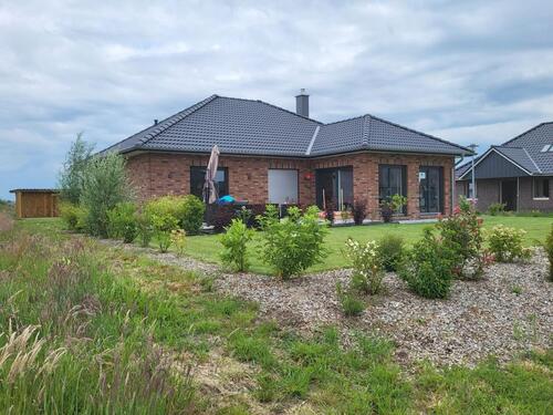 Foto - Großzügiger Bungalow an der Elbe zu vermieten