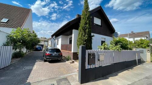 Foto - Provisionsfrei Freistehendes EFH mit Garten, Balkon & Stellplatz
