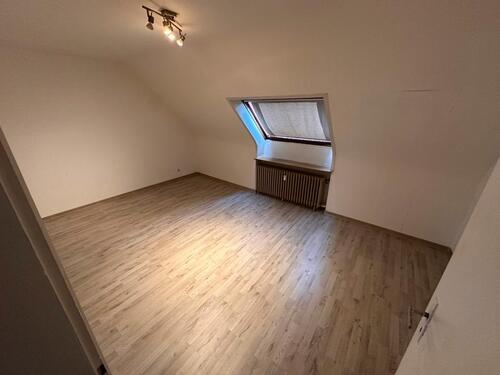 Foto - 3 Zimmer KB Wohnung - 440,00 EUR Kaltmiete, ca.  65,00 m²