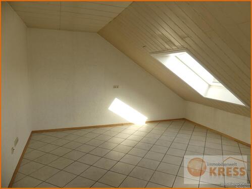 Foto - 4 Zimmer Dachgeschoßwohnung in Flieden