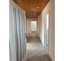 3 Zimmer Wohnung in Engstlatt - 900,00&nbsp;EUR Kaltmiete, ca.&nbsp; 90,00&nbsp;m&sup2; in Balingen (PLZ: 72336)