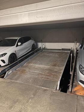 Foto - Tiefgaragenstellplatz zu vermieten
