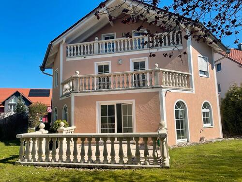 Foto - Mehrfamilienhaus mit 8 Zimmern - 799.000,00 EUR Kaufpreis,