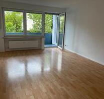 Ab 1. März- Rosenheim-Süd (Happing) 4 Zimmer Wohnung zu Vermieten