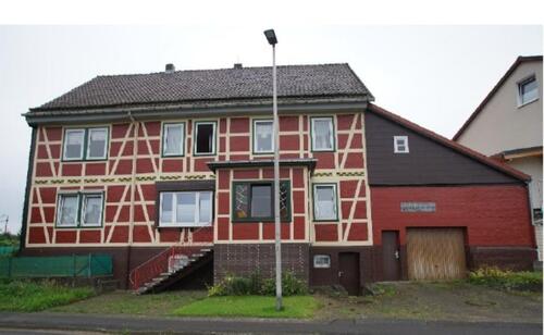 Foto - Historisches Raumwunder: Zweifamilienhaus in Schwiegershausen