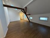 Foto - Hochwertig sanierte 3-Zi-Dachgeschosswohnung