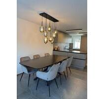 Neuwertiges & modernes Reihenendhaus: viel Raum und großer Garten - Esslingen am Neckar Hegensberg