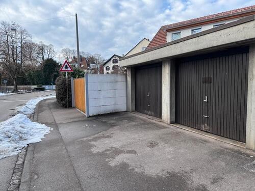 Foto - Garage in zentraler Lage zu vemieten