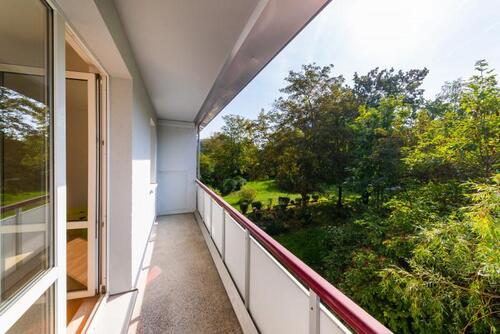 Foto - Willkommen Zuhause! Geräumige 4-Zimmer-Wohnung mit großem Südbalkon!