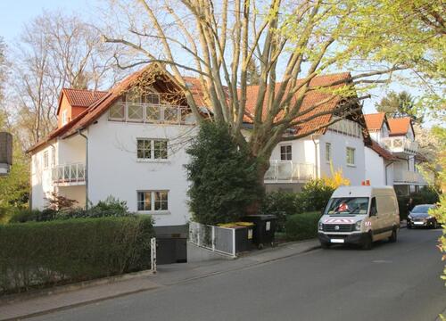 Foto - ++ Am Sachsenhäuser Berg! Sehr schöne 3 Zimmer Wohnung, auf 2 Etagen mit 2 Balkonen zum Garten ++