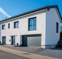 Freistehendes Einfamilienhaus KFW 40 aus 2021 - Kierspe