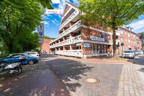 Foto - Anfragen bitte vorab per Mail - Stadtmitte! DG-Wohnung mit Balkon in zentraler Innenstadtlage von Emden!