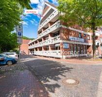 Anfragen bitte vorab per Mail - Stadtmitte! DG-Wohnung mit Balkon in zentraler Innenstadtlage von Emden!