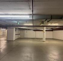 PKW Stellplatz an der Alten Oper - Frankfurt am Main Innenstadt 1