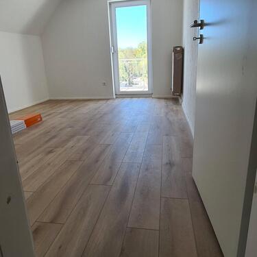 Foto - 2 Zimmer Dachgeschoßwohnung zur Miete in Leonberg