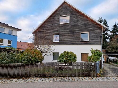 Foto - Haus zu vermieten - 850,00 EUR Kaltmiete,