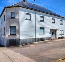 Göttelborn, Erdgeschosswohnung - 700,00 EUR Kaltmiete, ca.  130,00 m² in Quierschied (PLZ: 66287)