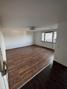 Foto - 1 - Zimmer Wohnung - Möbliert mit Stellplatz