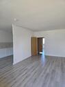 Foto - Frisch renoviert! Moderne 3-Zimmer-Wohnung mit Balkon im 1. Obergeschoss