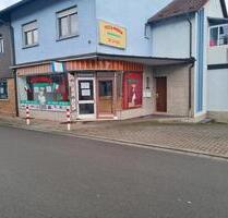 Zentrale Ladenfläche mit Parkmöglichkeiten in Hockenheim