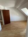 Foto - 3-Zimmer DG-Wohnung - 400,00&nbsp;EUR Kaltmiete, ca.&nbsp; 70,00&nbsp;m&sup2;