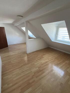 Foto - 3 Zimmer Dachgeschoßwohnung zur Miete in Duisburg