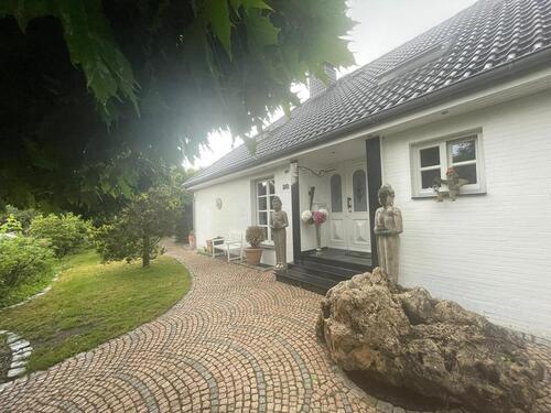 Foto - 6 Zimmer Einfamilienhaus zum Kaufen in Wolfsburg