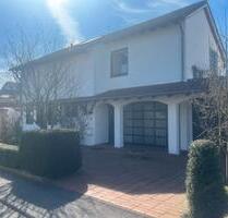 Einfamilienhaus mit Garten und Garage in Hochheim-Massenheim - Eppstein