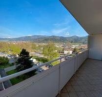 Helle 2-Zimmer-Wohnung mit Balkon & Kandelblick in Waldkirch