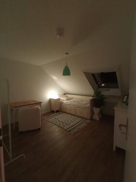 Foto - zwei große Zimmer in berufstätigen-WG zu vermieten