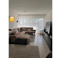 Helle 2 Zimmerwohnung mit EBK Balkon & Stellplatz - Kornwestheim