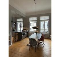 Stilvolle 4,5 Zimmer Altbauwohnung mit 3 Balkonen und Gartenblick - Bremen Östliche Vorstadt